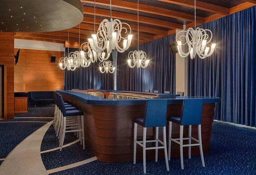 هتل Four Points By Sheraton Oran