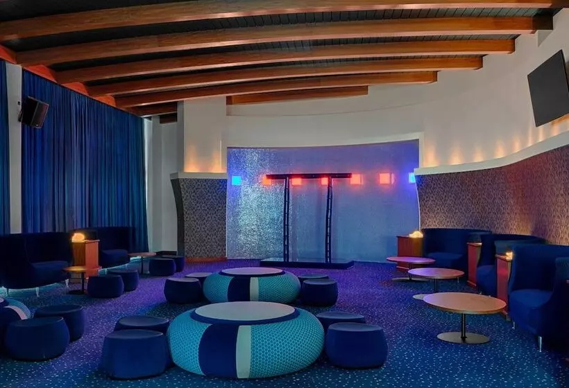 ホテル Four Points By Sheraton Oran