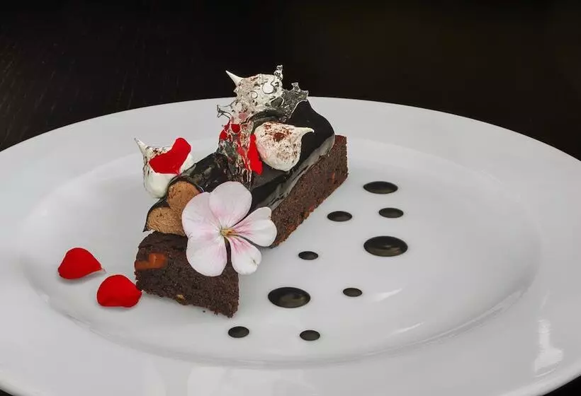ホテル Four Points By Sheraton Oran