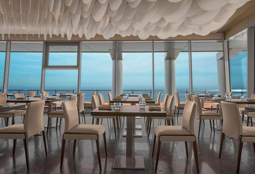 هتل Four Points By Sheraton Oran