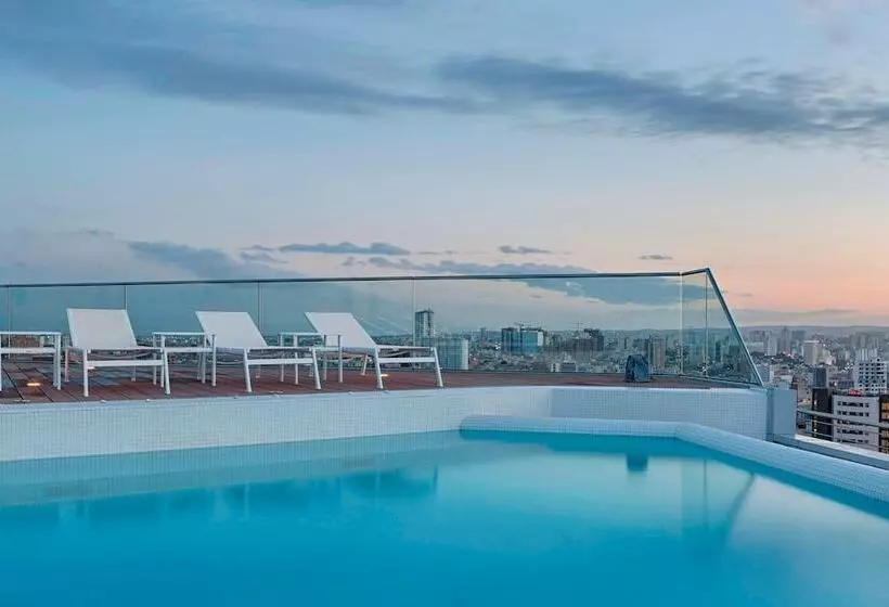 ホテル Four Points By Sheraton Oran