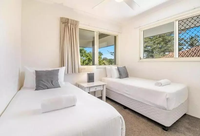 ホテル Mariner Bay Apartments