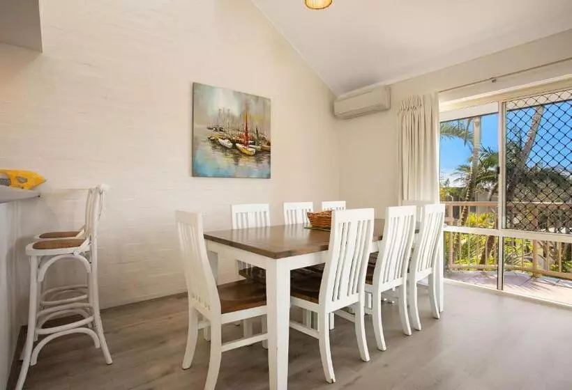 ホテル Mariner Bay Apartments