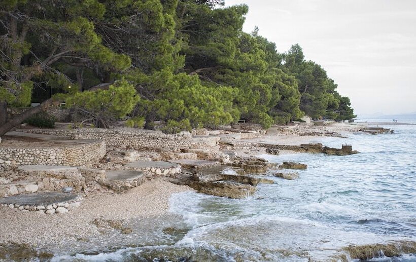 בית מלון כפרי Mobile Homes Baško Polje Campground