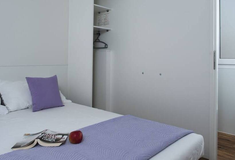 בית מלון כפרי Mobile Homes Baško Polje Campground