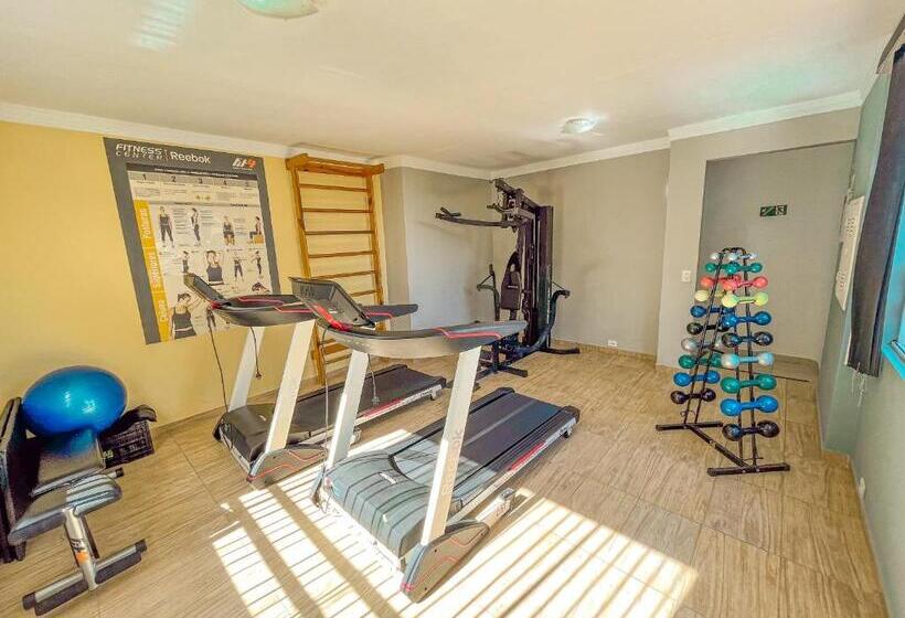 Отель Nacional Inn Guarujá