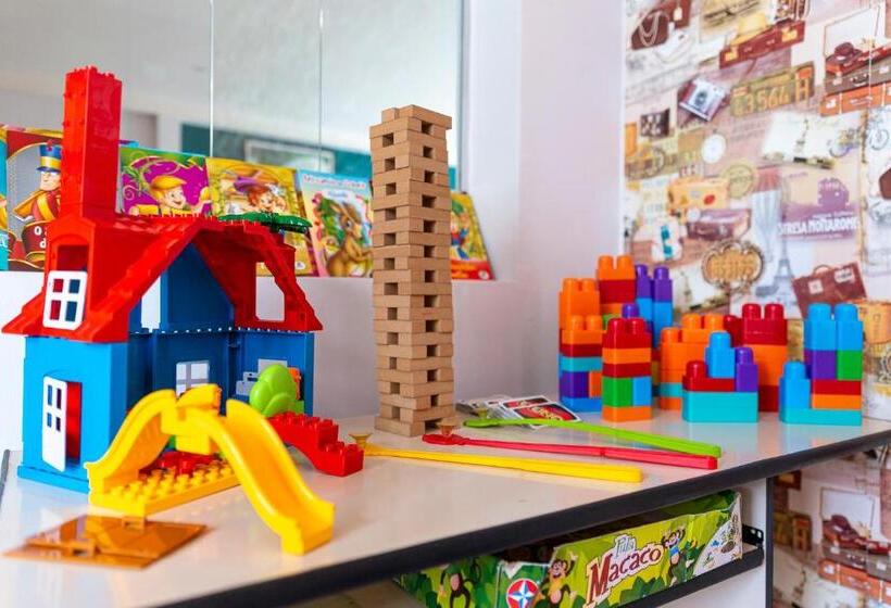 Отель Nacional Inn Guarujá