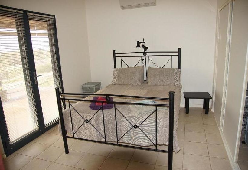 فندق Ningaloo Bed And Breakfast