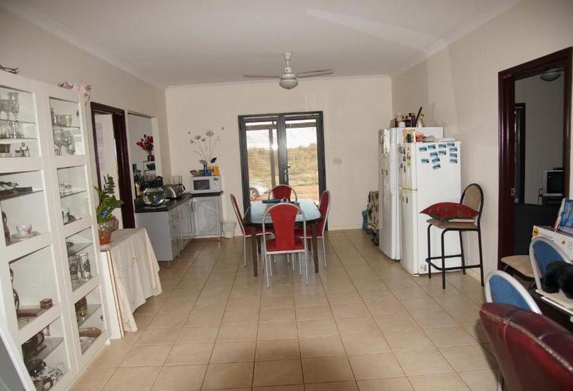 فندق Ningaloo Bed And Breakfast