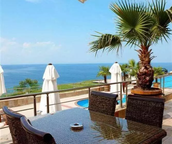 ホテル Ofir Apartment