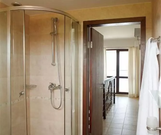 ホテル Ofir Apartment