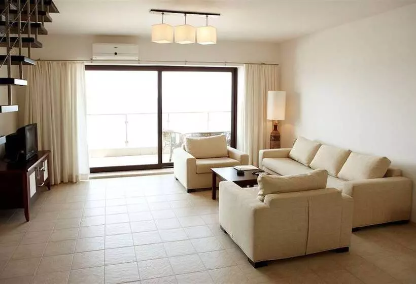 ホテル Ofir Apartment