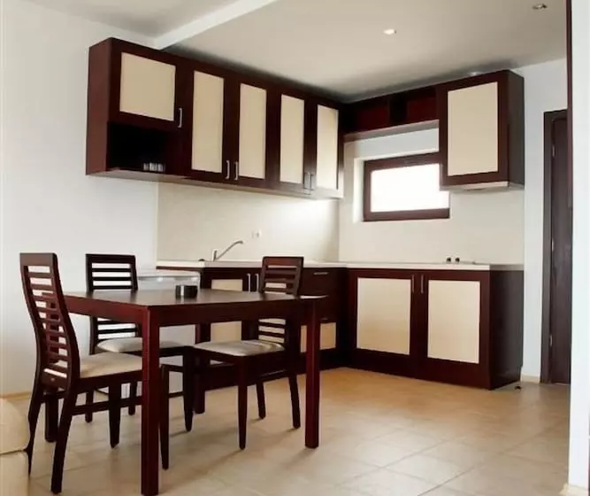 ホテル Ofir Apartment