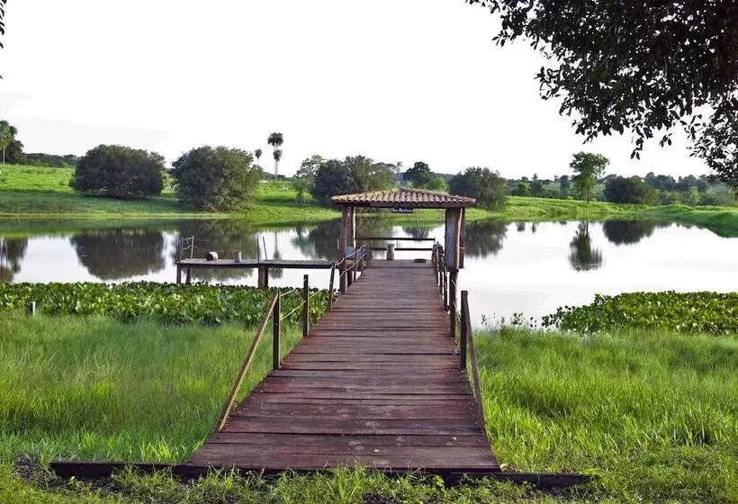 ホテル Pantanal Ranch Meia Lua
