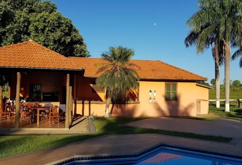 ホテル Pantanal Ranch Meia Lua