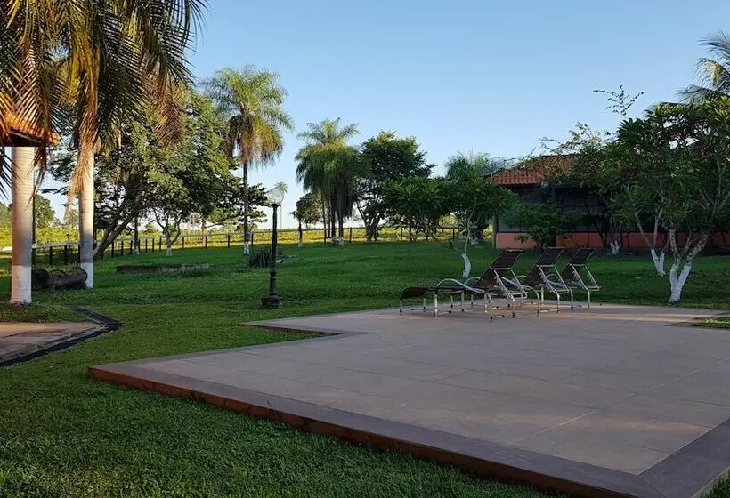 ホテル Pantanal Ranch Meia Lua