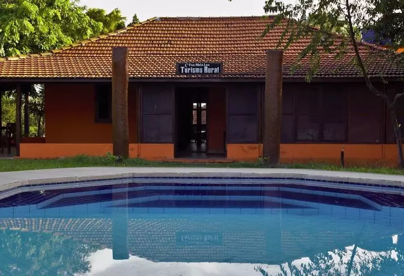 ホテル Pantanal Ranch Meia Lua