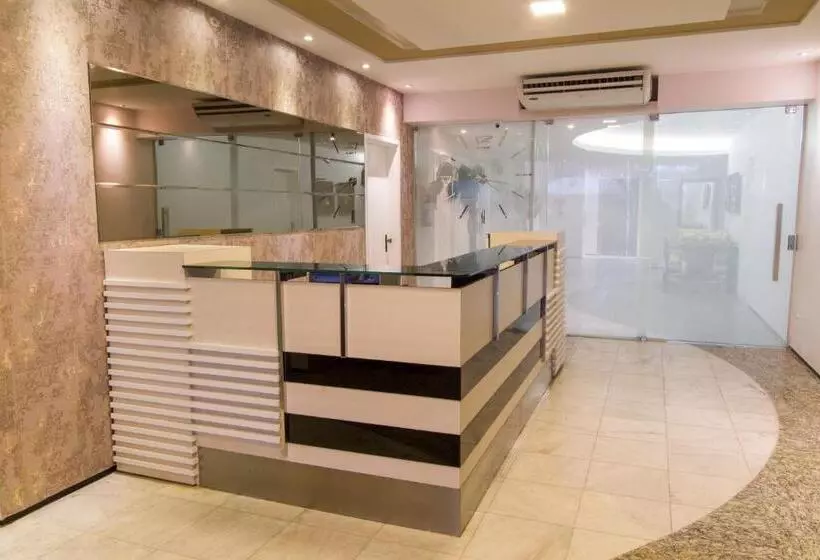 Hotelli San Phillip Flat