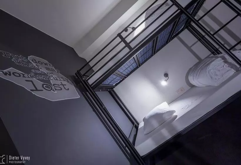 ホテル The Cube Hostel