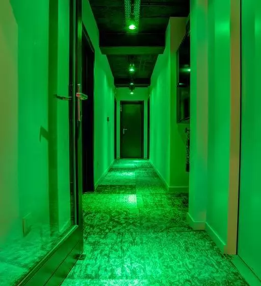 ホテル The Cube Hostel