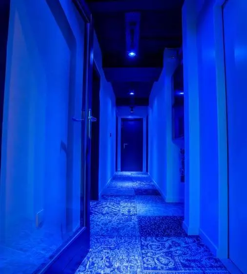 ホテル The Cube Hostel