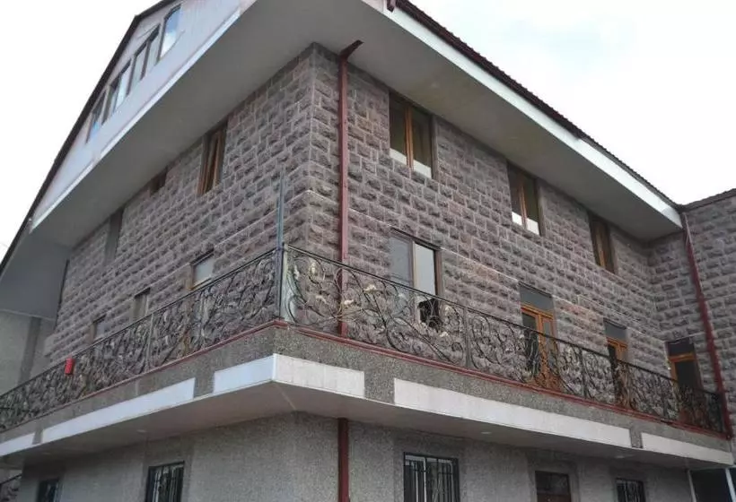 Nur Hotel & Resort