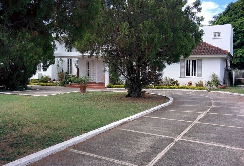 پانسیون Chester Avenue Bed & Breakfast