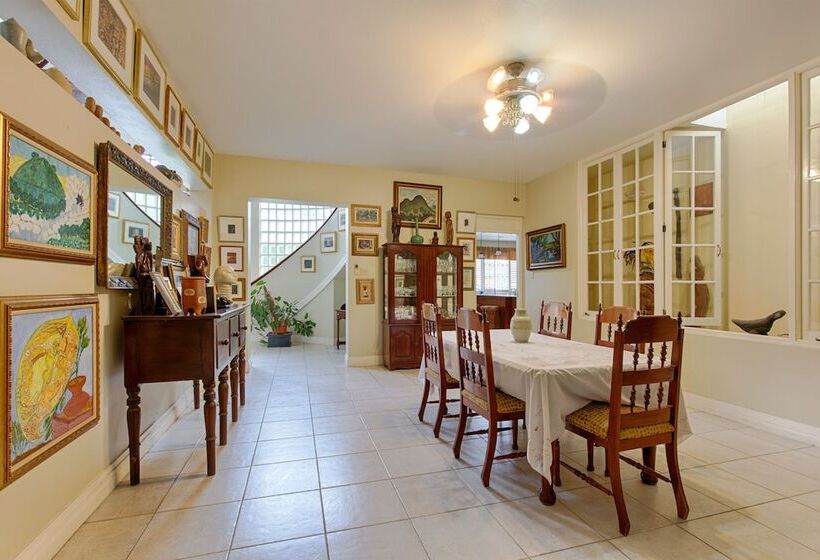 پانسیون Chester Avenue Bed & Breakfast