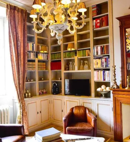 ペンション Chateau D Origny, Chambres D Hotes Et Restaurant Gastronomique
