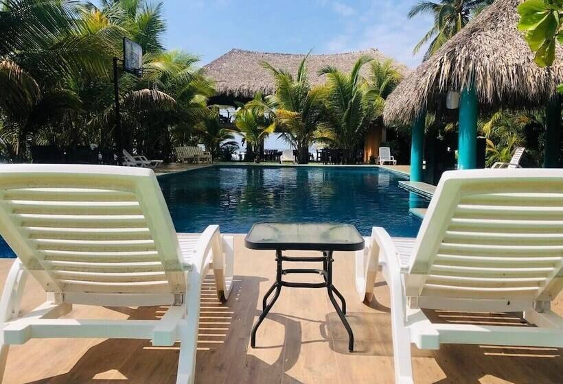 هتل Sambo Mambo Beach