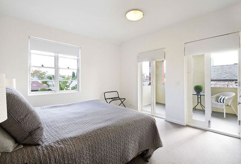 Albert Park Apartments