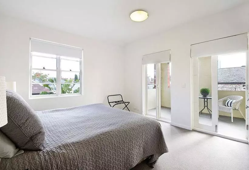 Albert Park Apartments