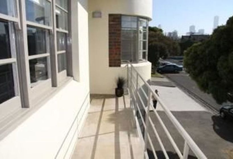 Albert Park Apartments