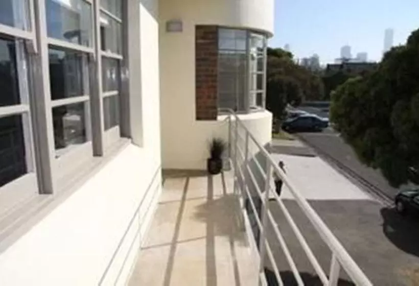 Albert Park Apartments