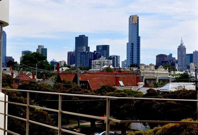 Albert Park Apartments