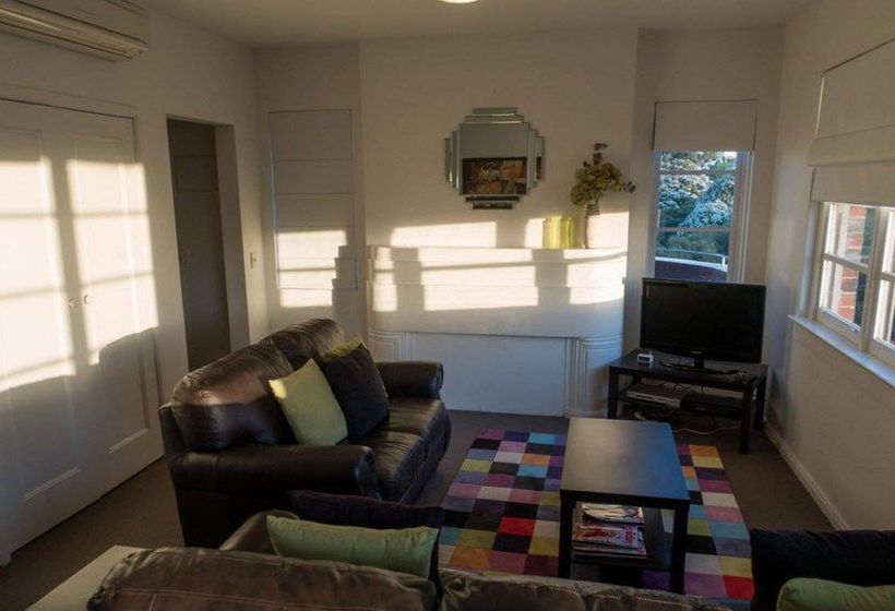 Albert Park Apartments