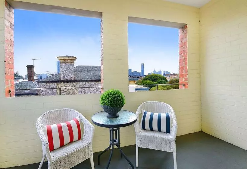 Albert Park Apartments