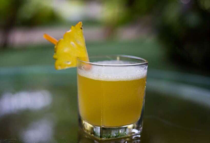 Ashia Hotel & Lounge