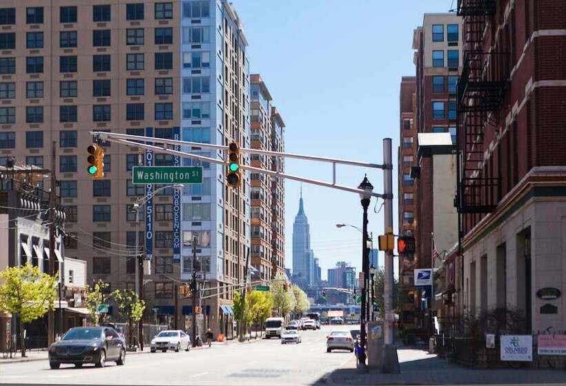 Dharma Home Suites Hoboken At Novia