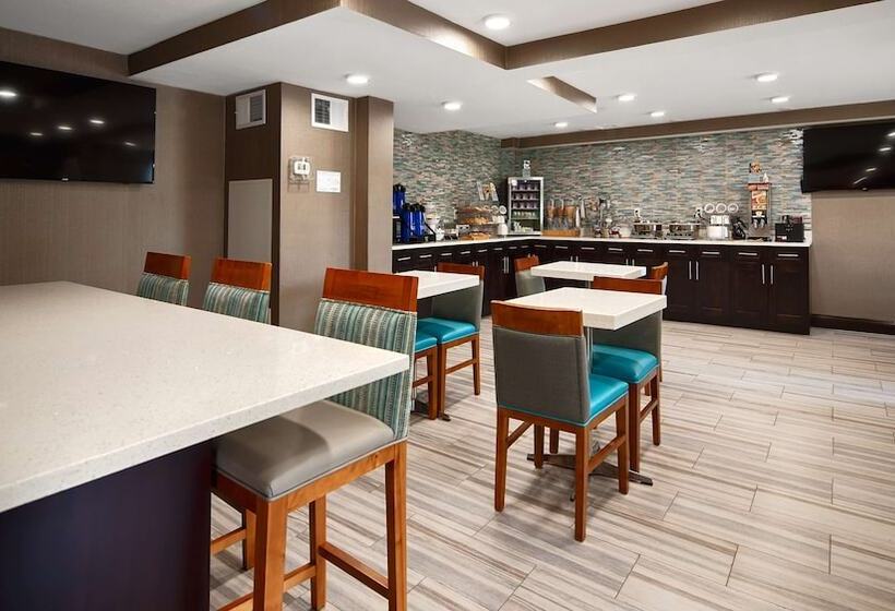 בית מלון כפרי Best Western Plus Hardeeville Inn & Suites