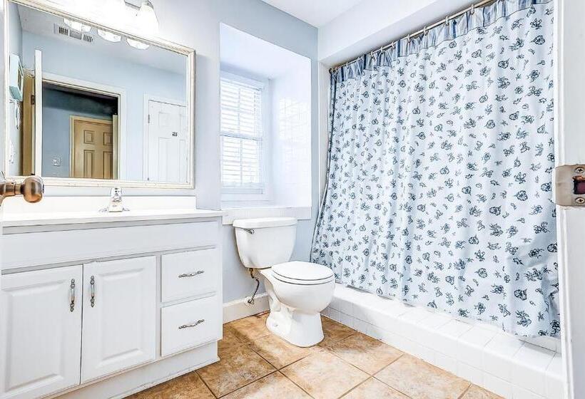 호텔 Evian At Shipyard By Hilton Head Accommodations