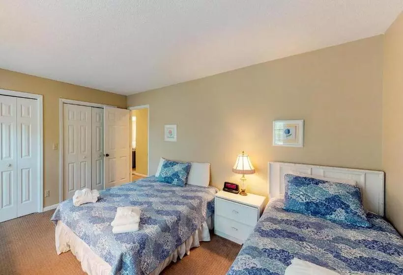ホテル Evian At Shipyard By Hilton Head Accommodations
