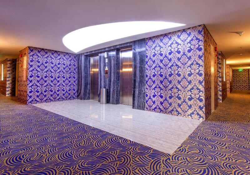 Отель Grand Sovia