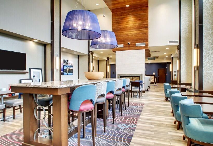 هتل Hampton Inn & Suites Greenville Airport, Sc