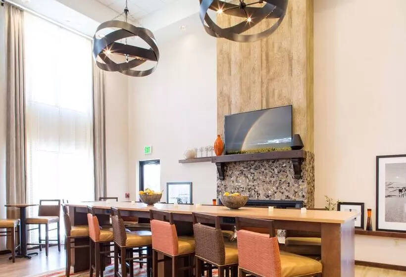 ホテル Hampton Inn & Suites Whitefish