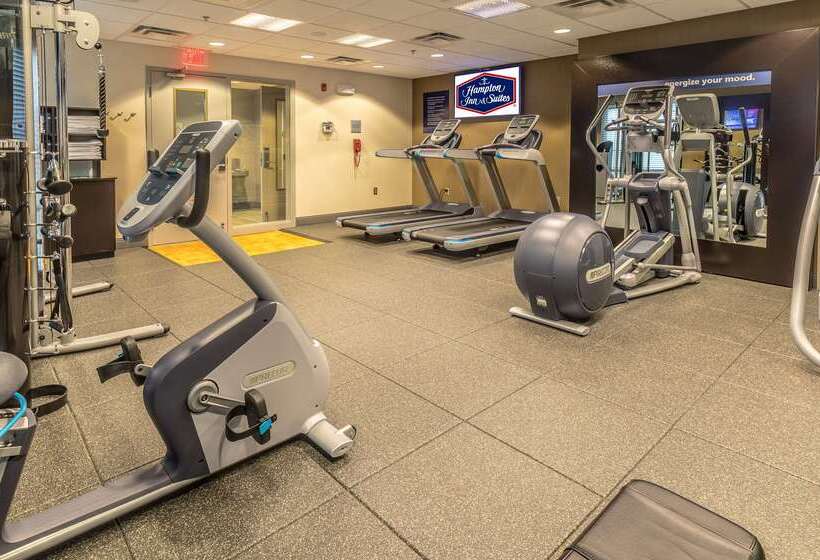 ホテル Hampton Inn & Suites Dublin