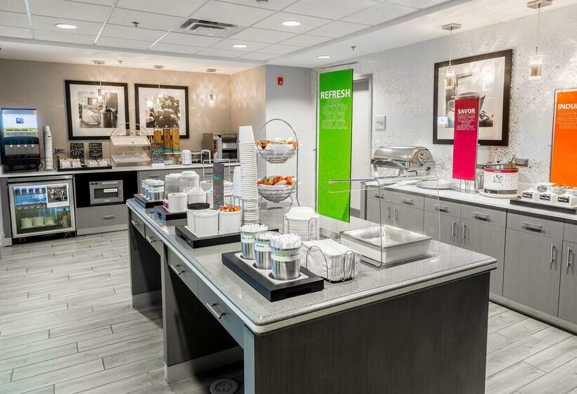 ホテル Hampton Inn & Suites Dublin