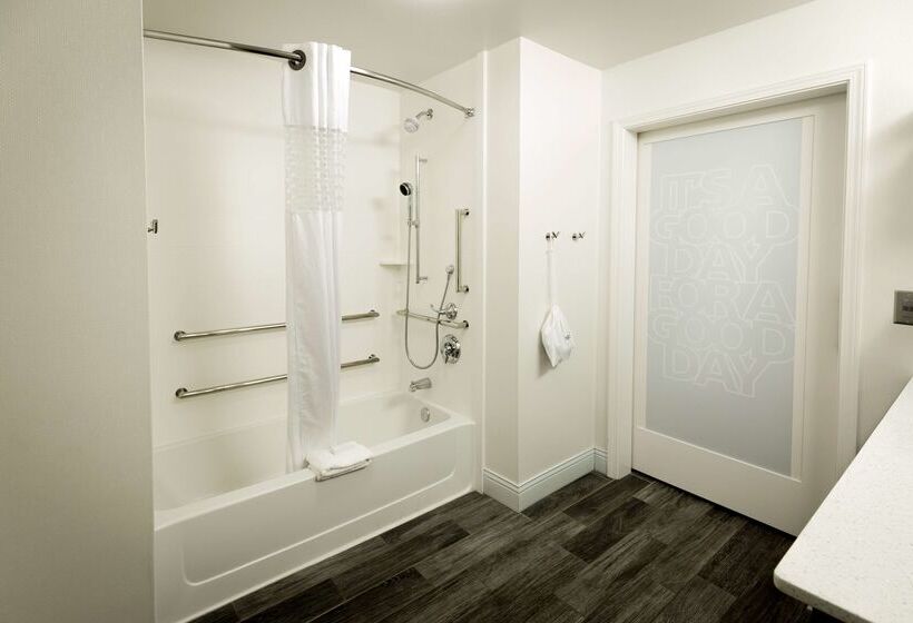 ホテル Hampton Inn & Suites Dublin