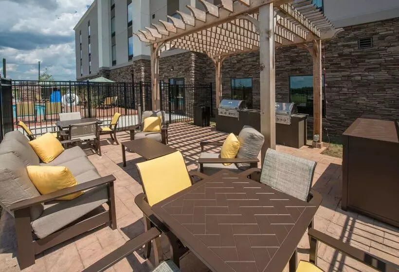 Hotelli Hampton Inn Waynesboro
