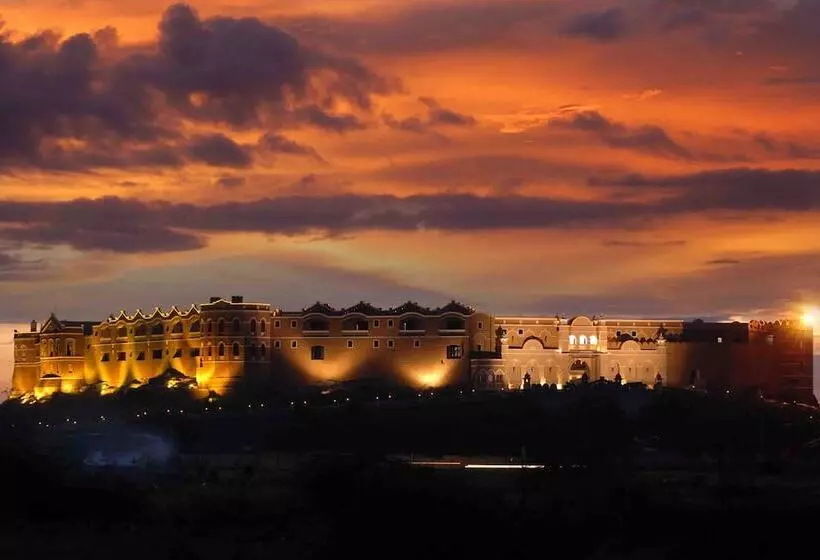ホテル Heritage Khirasara Palace
